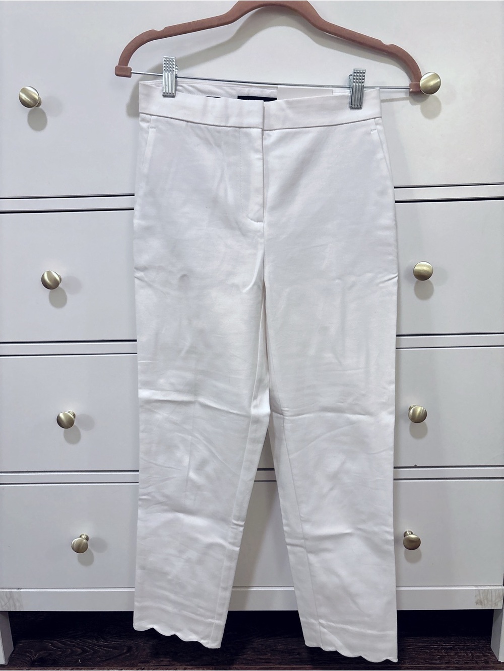 Ann Taylor The Ankle Pants in 00 petite (curvy fit, high rise) - White